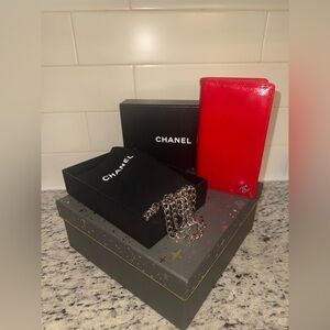 ❤️Authentic✨ Chanel✨patent leather bifold wallet❤️